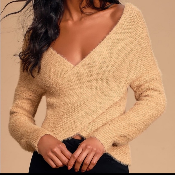 Sage Sweaters - NWT Sage The Label Tan Eyelash Knit Sweater